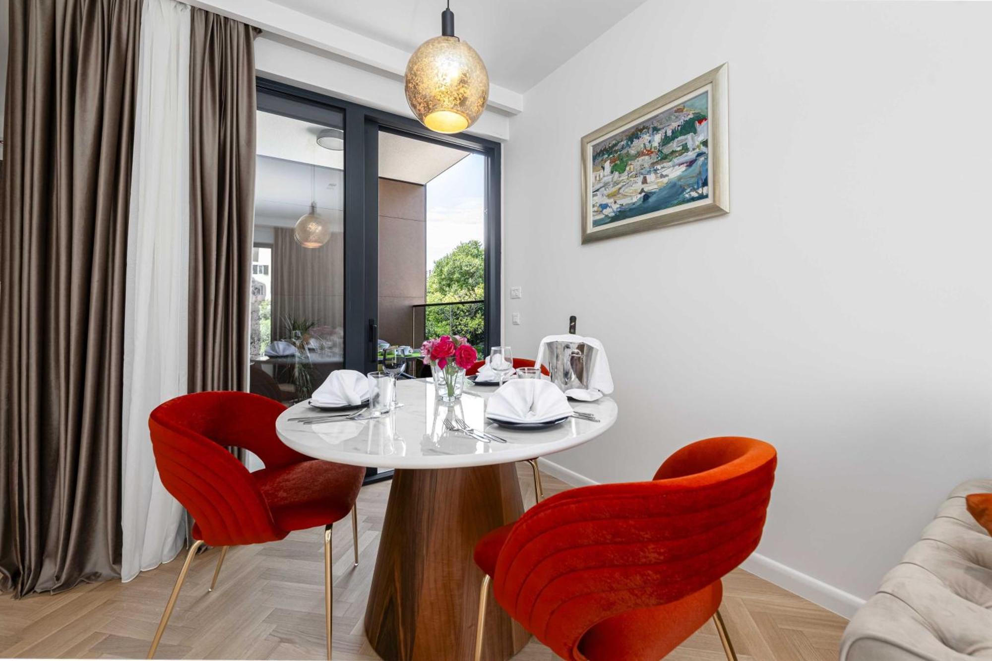 Rausion Luxury Apartment