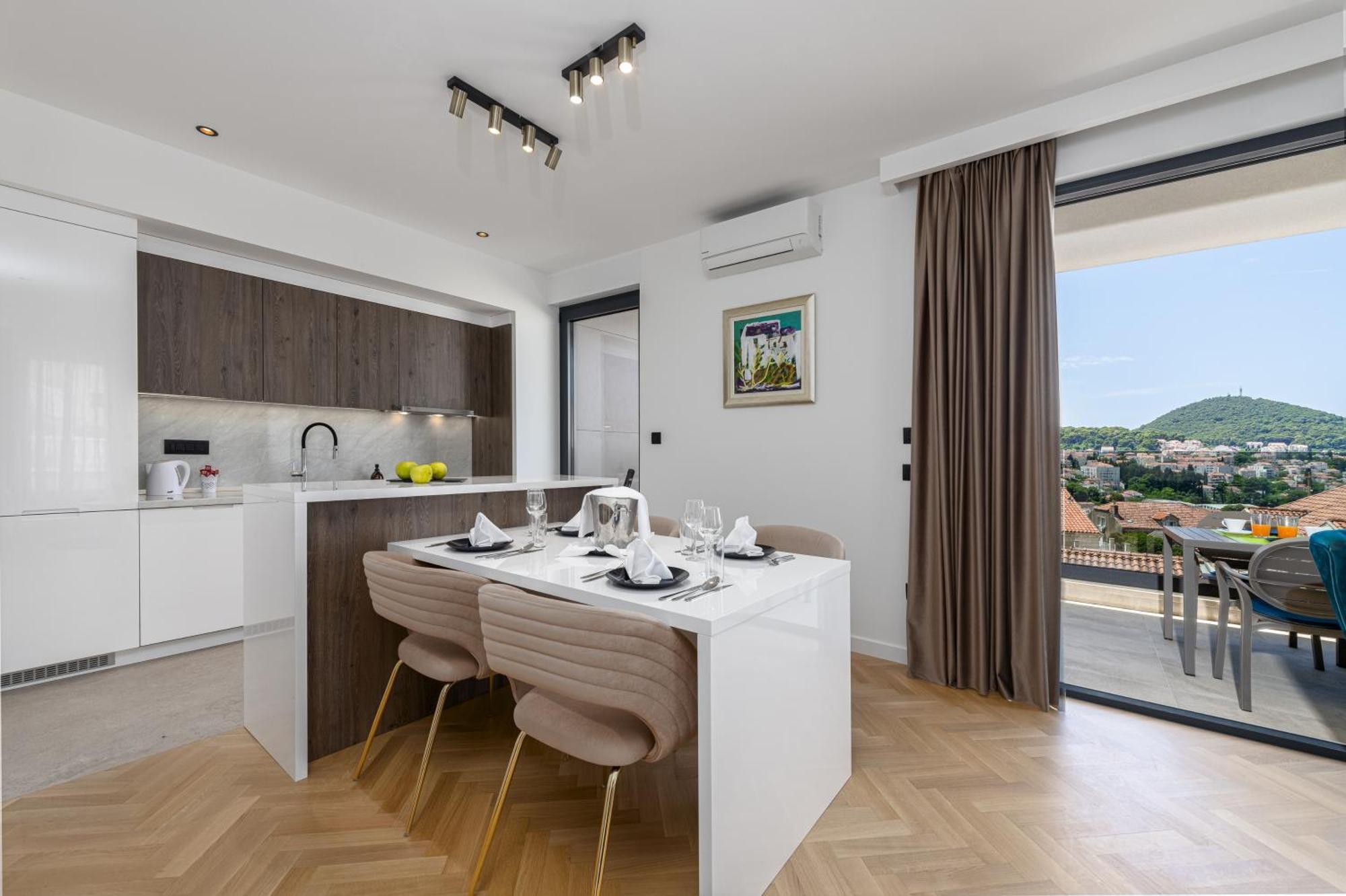 Apartment Rausion Luxury *